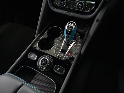 BENTLEY BENTAYGA - 8