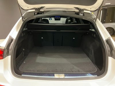 صورة 9 لـ 2024 Mercedes-BENZ E-CLASS