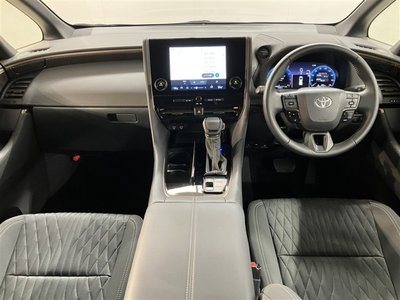 2025 Toyota ALPHARD — фото 6