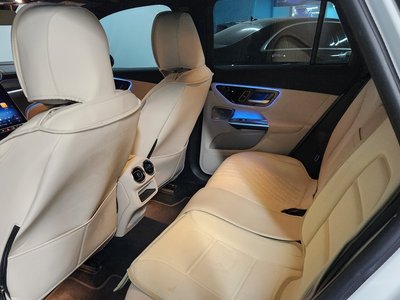 MERCEDES-BENZ GLC - 10