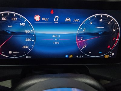 MERCEDES-BENZ GLC - 8