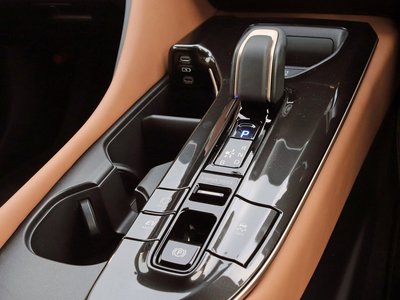 TOYOTA CROWN SPORT - 9