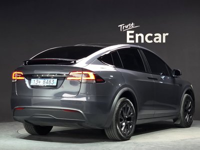 2023 Tesla MODEL X — фото 4