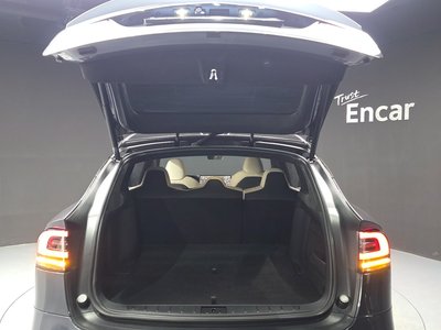 2023 Tesla MODEL X 缩略图 23