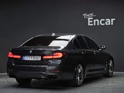 BMW 5 SERIES - 4