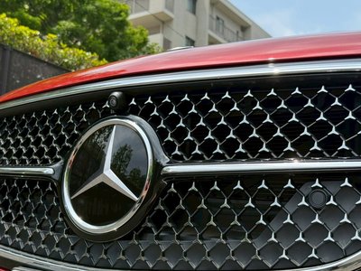 2025 Mercedes-BENZ E-CLASS 缩略图 41