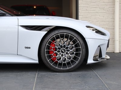 ASTON MARTIN DBS SUPERLEGGERA VOLANTE - 7
