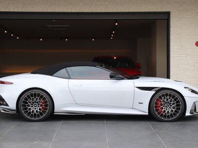 ASTON MARTIN DBS SUPERLEGGERA VOLANTE - 4