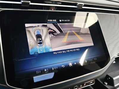 2025 Mercedes-BENZ E-CLASS — миниатюра 20