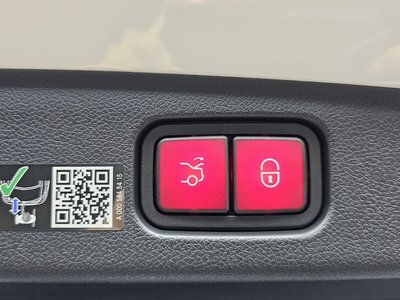 2025 Mercedes-BENZ E-CLASS — миниатюра 22