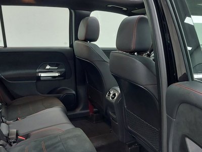 MERCEDES-BENZ GLB - 10
