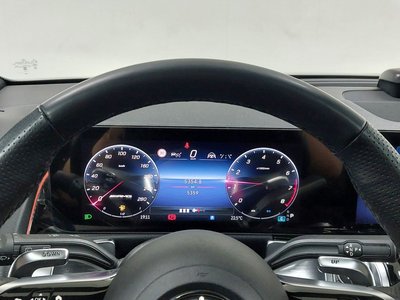 MERCEDES-BENZ GLB - 8