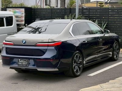 BMW I7 - 2