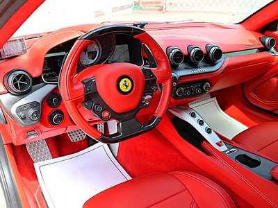 2014 FERRARI F12 BERLINETTA 照片 9