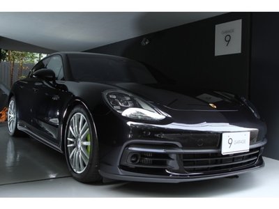 PORSCHE PANAMERA - 1