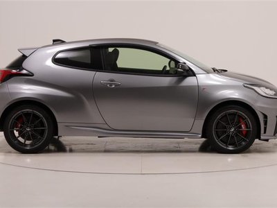 TOYOTA GR YARIS - 10