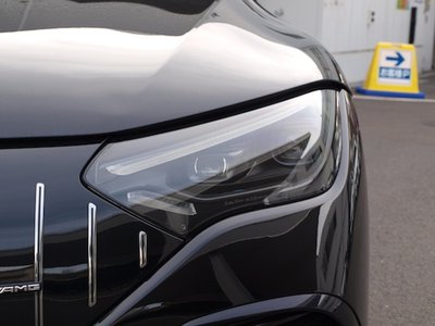 MERCEDES-BENZ EQE - 5