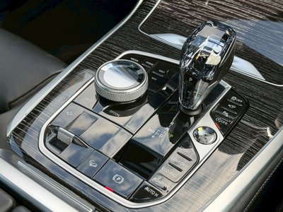 2022 BMW X7 缩略图 38