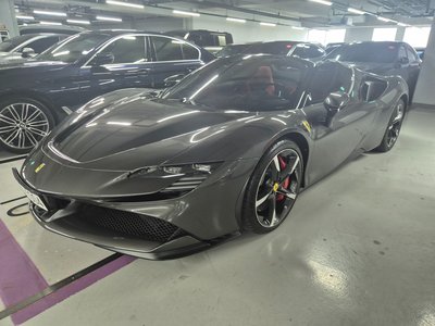 2023 Ferrari SF90 SPIDER photo 4