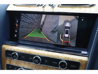 2021 Bentley BENTAYGA thumbnail 57