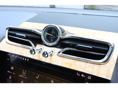 2021 Bentley BENTAYGA thumbnail 52