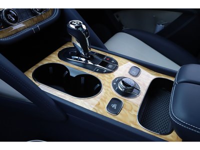 2021 Bentley BENTAYGA thumbnail 60