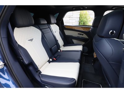 2021 Bentley BENTAYGA thumbnail 45