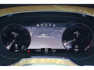 2021 Bentley BENTAYGA thumbnail 48