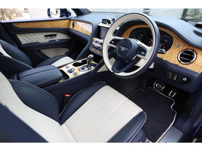 2021 Bentley BENTAYGA thumbnail 39