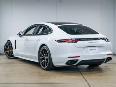 PORSCHE PANAMERA - 4