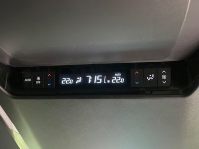 TOYOTA ALPHARD - 9