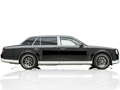 TOYOTA CENTURY - 8