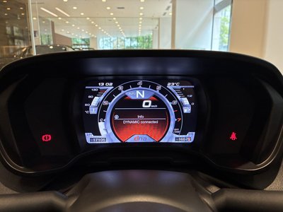 صورة 75 لـ 2019 ALFA Romeo 4C SPIDER