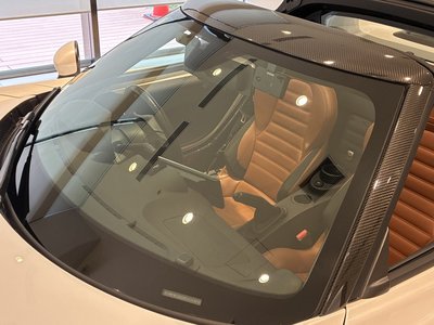 صورة 44 لـ 2019 ALFA Romeo 4C SPIDER