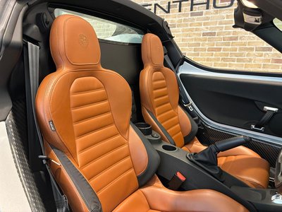 صورة 37 لـ 2019 ALFA Romeo 4C SPIDER