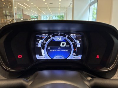 صورة 76 لـ 2019 ALFA Romeo 4C SPIDER