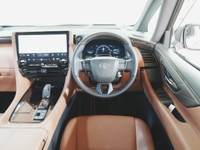 صورة 7 لـ 2024 Toyota VELLFIRE