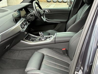 2021 BMW X5 photo 2