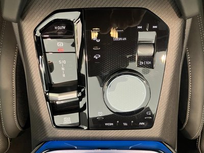 صورة مصغرة 33 لـ 2025 BMW X3
