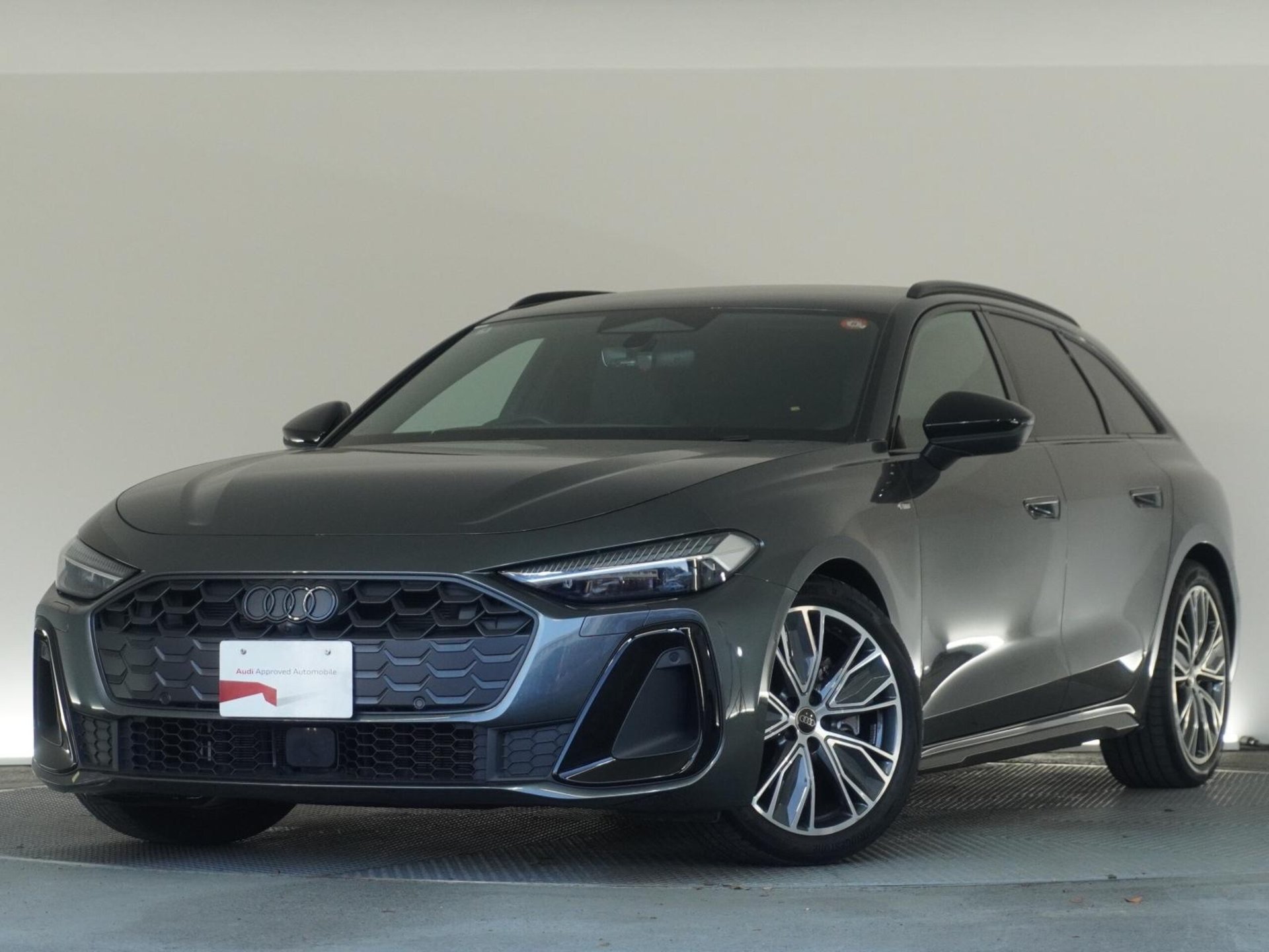 AUDI A5 AVANT - View 1