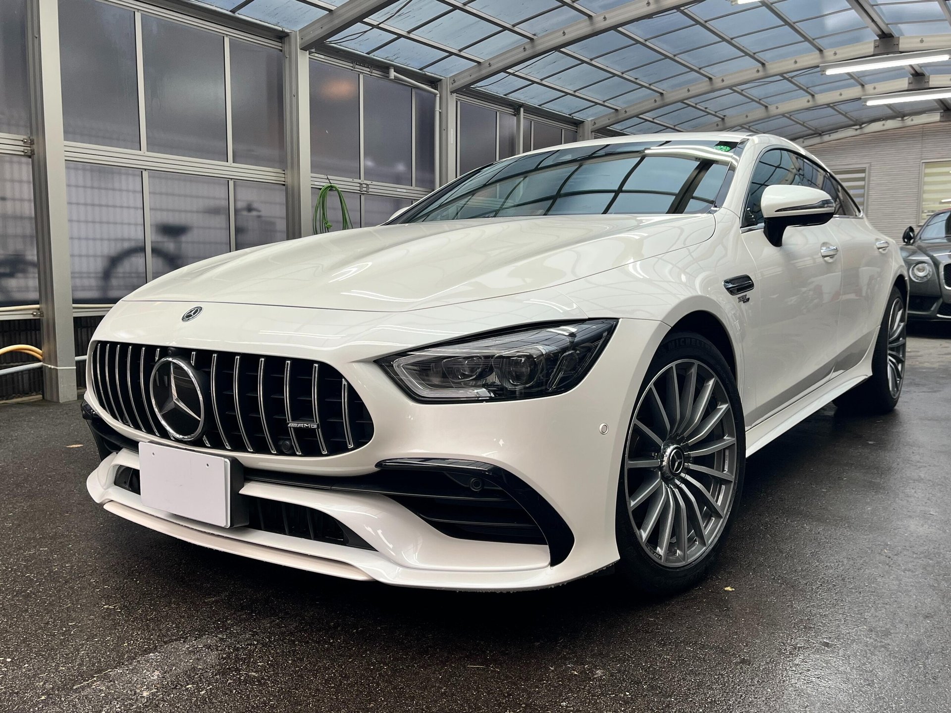 MERCEDES-BENZ GT 4-DOOR COUPE AMG - View 1