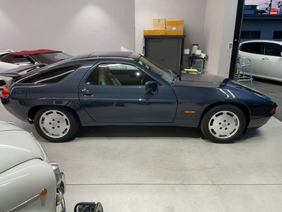 صورة 5 لـ 1988 Porsche 928