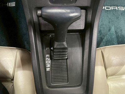 صورة مصغرة 28 لـ 1988 Porsche 928