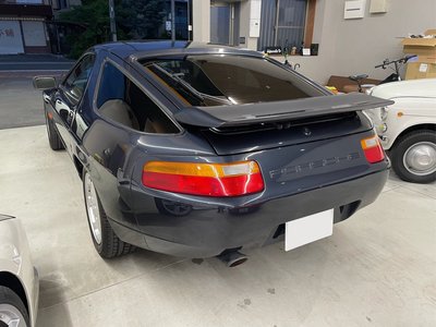 صورة 9 لـ 1988 Porsche 928