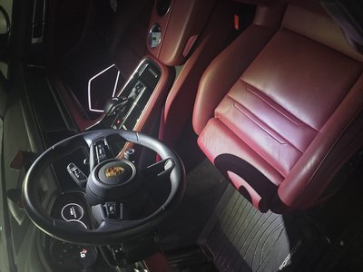 صورة 4 لـ 2022 Porsche PANAMERA