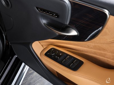 صورة مصغرة 63 لـ 2021 LEXUS LS