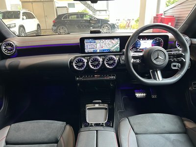 MERCEDES-BENZ CLA - 5