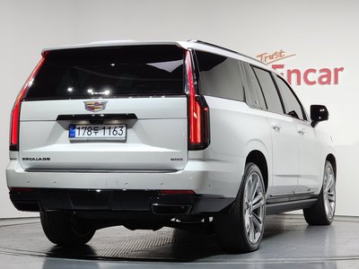 CADILLAC ESCALADE 5TH GENERATION - 3