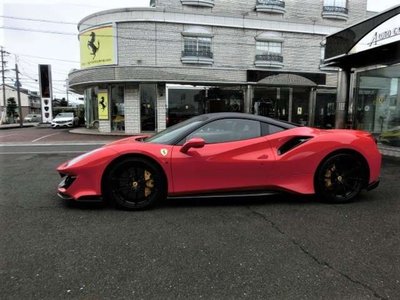 FERRARI 488 PISTA - 4