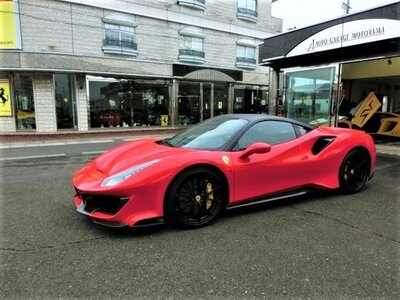 FERRARI 488 PISTA